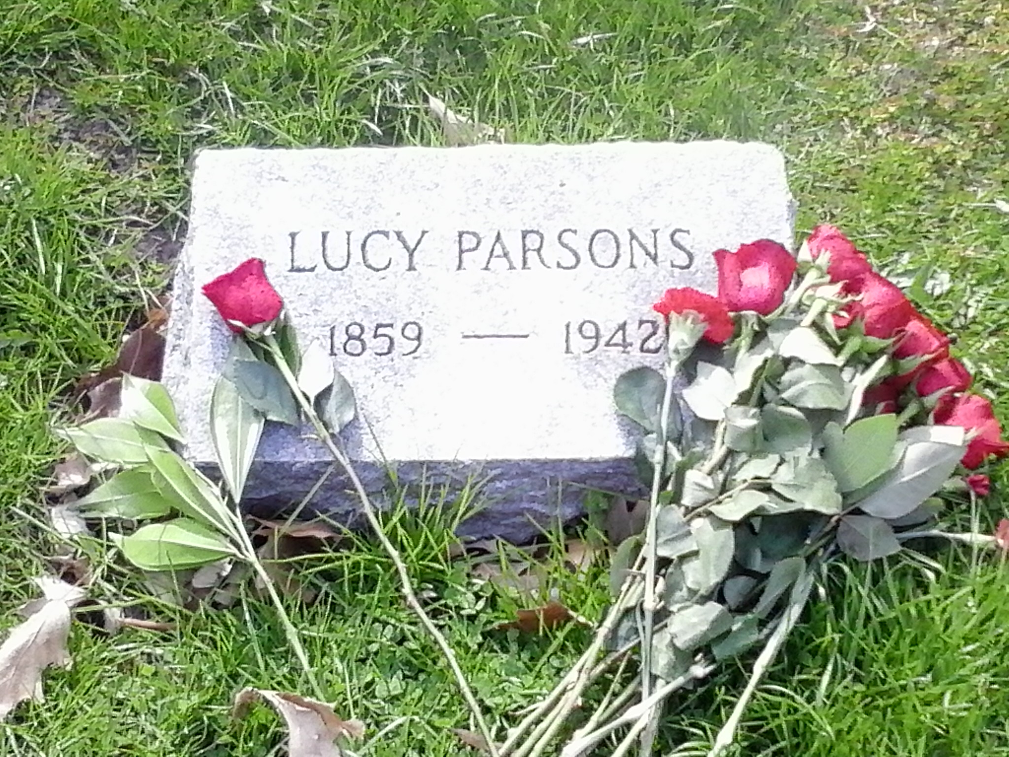 Lucy Parsons tomb stone